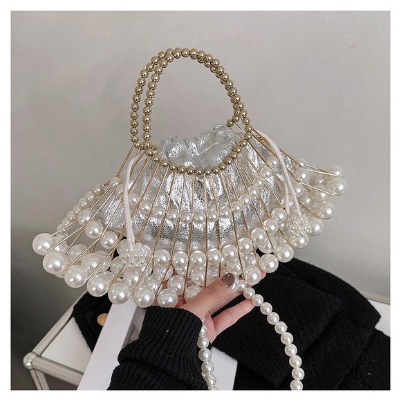 women's pearl chain oblique hollow handbag - Picture 9 of 16